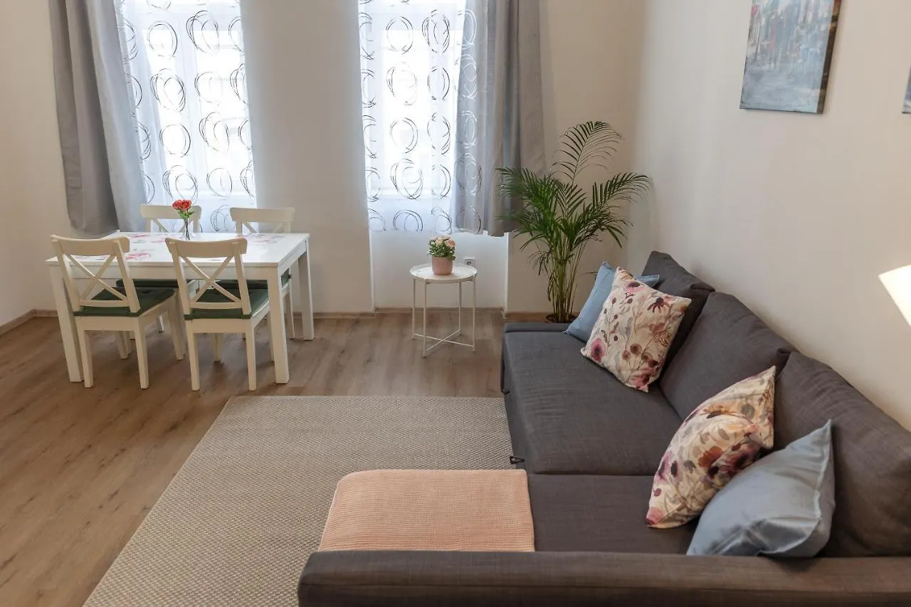 Emily'S Lovely Place Βουδαπέστη Ουγγαρία