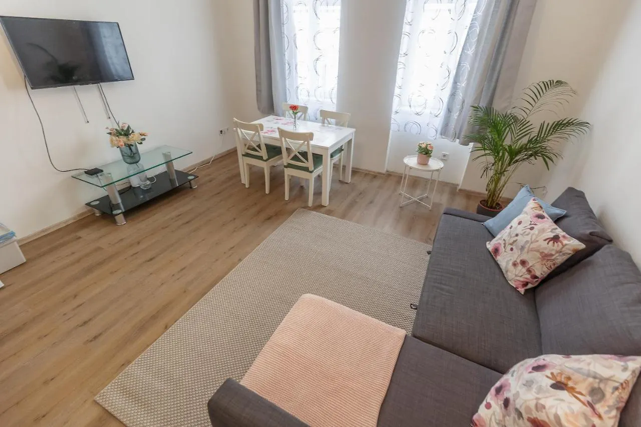 Emily'S Lovely Place Βουδαπέστη Διαμέρισμα