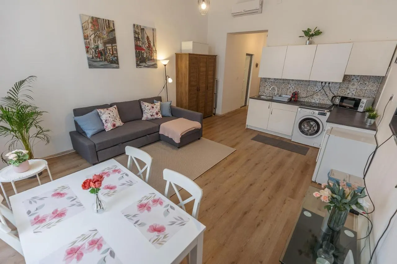 Emily'S Lovely Place Βουδαπέστη Διαμέρισμα